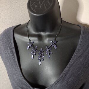 Very Pretty 20 Inch Purple And Black Avon Necklace
